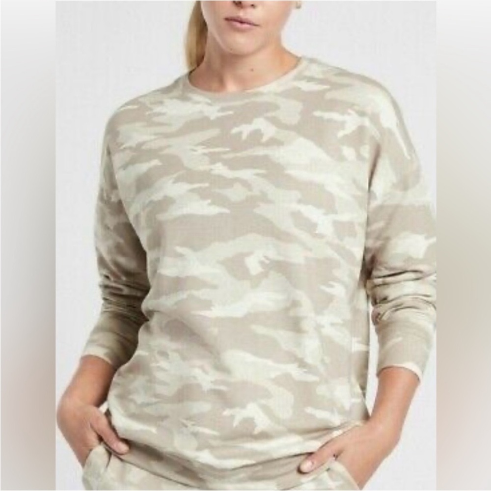 Athleta Studio to Street Oatmeal Camo Crewneck Sweatshirt